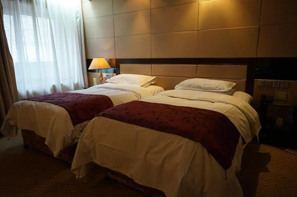 Tianzhi Hotel Harbin Exterior foto